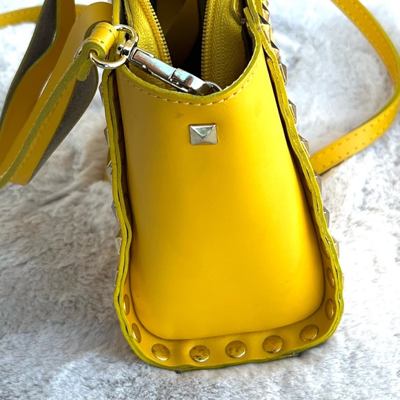 Vera Pelle studded Handbag - Picture 5 of 7